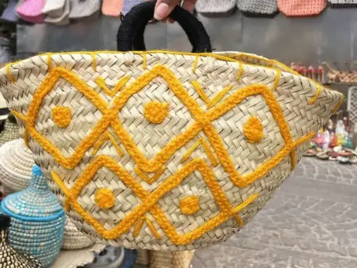 Moyen panier en osier 
